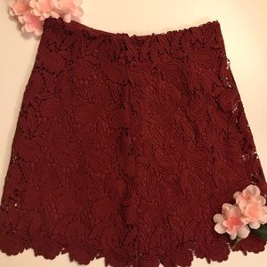 Maroon midlength lace express skirt